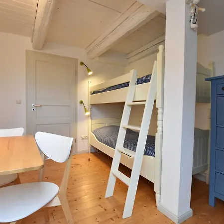 公寓 Spacious Near Sea In *