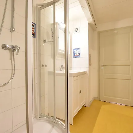 Spacious Near Sea In 公寓 Wißmar