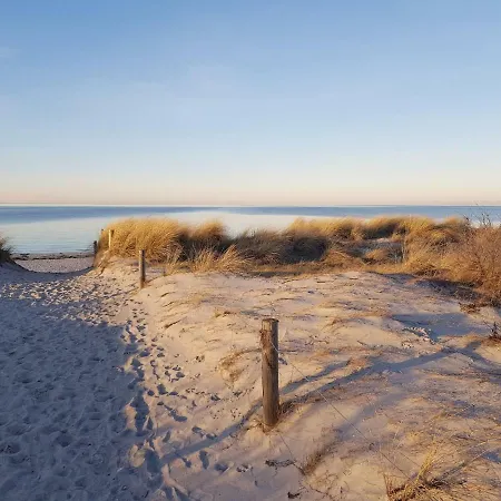 公寓 Spacious Near Sea In